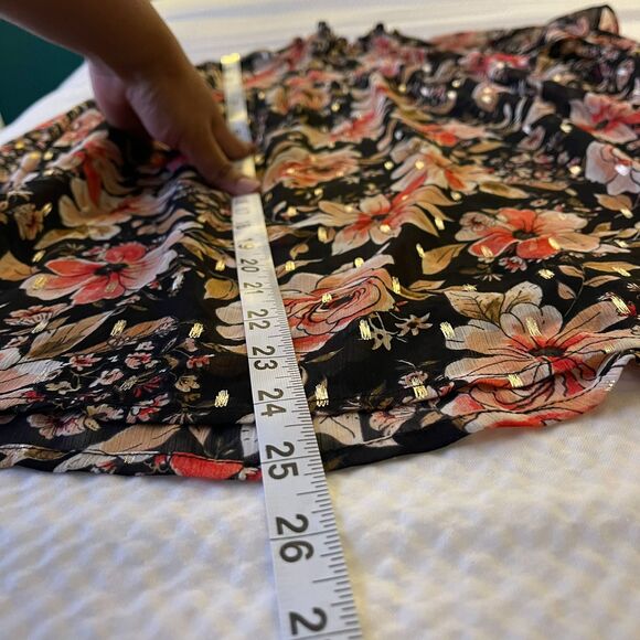 Maurices Women's Black Spring Floral Smocked Neck Top Long Sleeve Blouse Size M - Picture 7 of 9